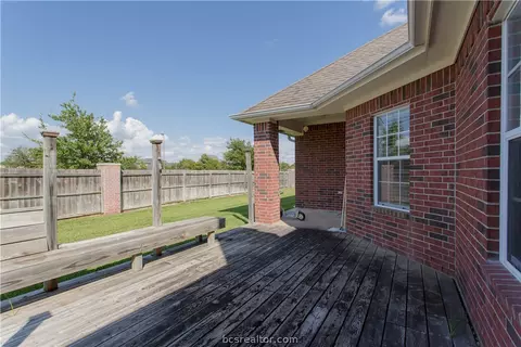 4911 Park Hampton Dr, Bryan, TX 77802 photo 28
