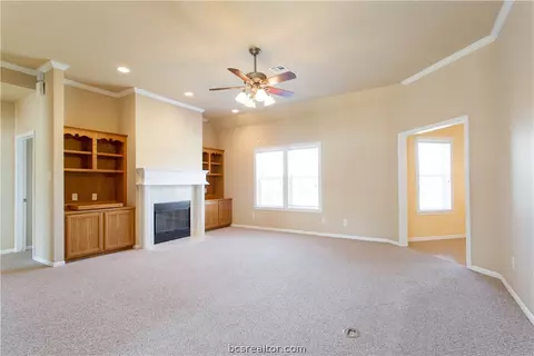 4911 Park Hampton Dr, Bryan, TX 77802 photo 16