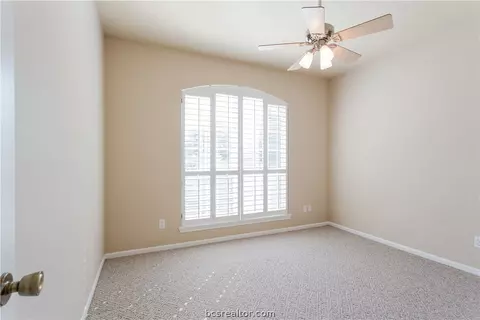 4911 Park Hampton Dr, Bryan, TX 77802 photo 26