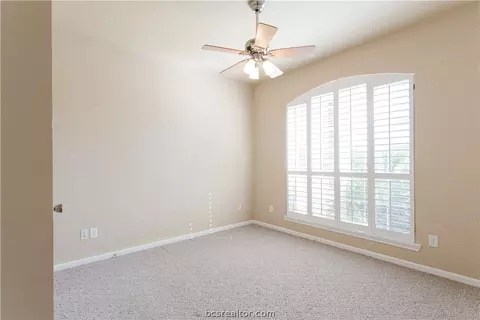 4911 Park Hampton Dr, Bryan, TX 77802 photo 23