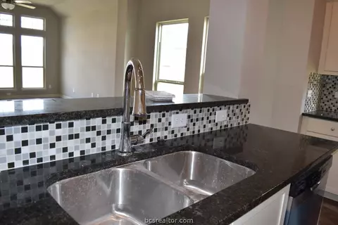 3062 Positano Loop, Bryan, TX 77808 photo 7