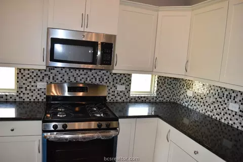 3062 Positano Loop, Bryan, TX 77808 photo 6