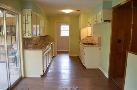 1713 Luza St, Bryan, TX 77802 photo 7