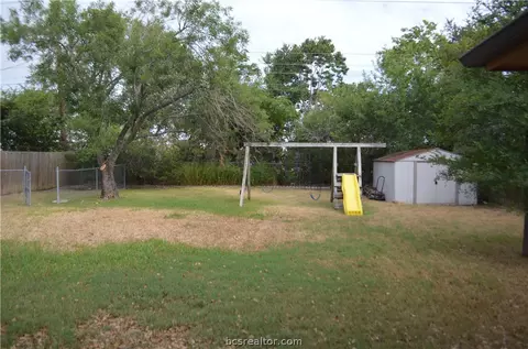 1713 Luza St, Bryan, TX 77802 photo 23
