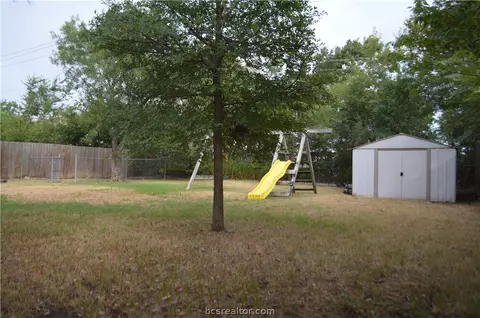 1713 Luza St, Bryan, TX 77802 photo 21
