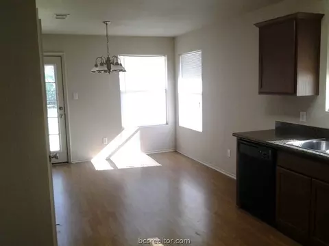 2108 Forge Hill Rd, Bryan, TX 77801 photo 2