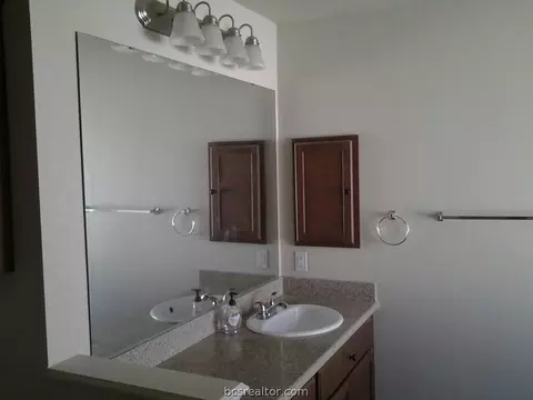 2108 Forge Hill Rd, Bryan, TX 77801 photo 6