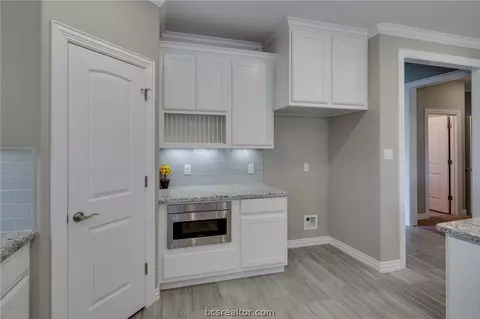 3100 Evan Dr, Bryan, TX 77802 photo 13