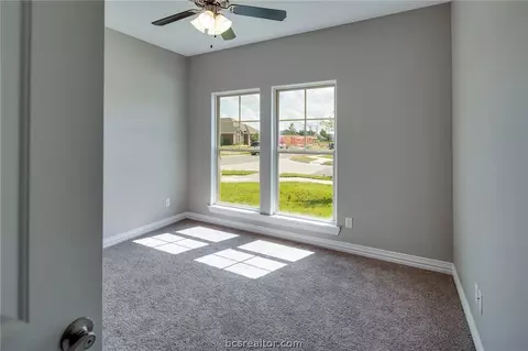 3100 Evan Dr, Bryan, TX 77802 photo 3