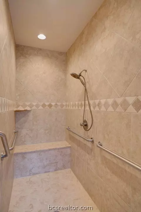 2929 Ambrose Dr, Bryan, TX 77808 photo 15