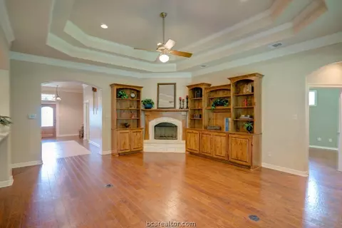 2929 Ambrose Dr, Bryan, TX 77808 photo 6