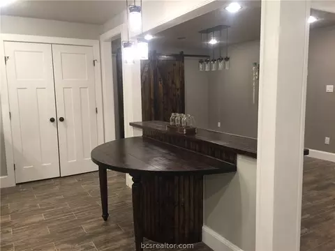 411 May St, Bryan, TX 77802 photo 6