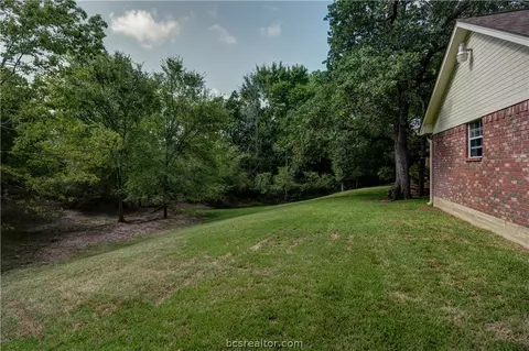 4100 Chamberlain Cir, Bryan, TX 77802 photo 33