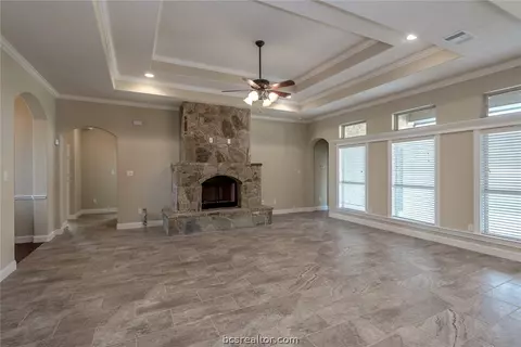 3032 Embers Loop, Bryan, TX 77808 photo 4