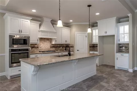 3032 Embers Loop, Bryan, TX 77808 photo 5