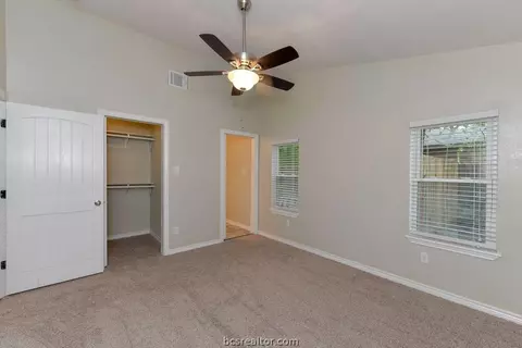 1113 E 27th St, Bryan, TX 77803 photo 17