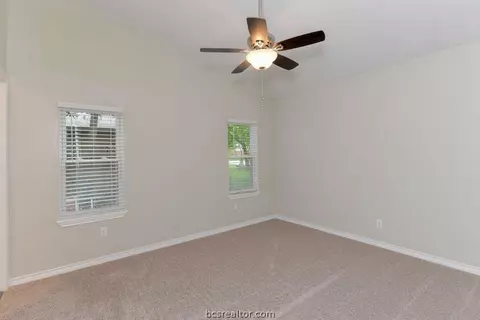 1113 E 27th St, Bryan, TX 77803 photo 13