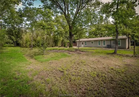 1113 E 27th St, Bryan, TX 77803 photo 5