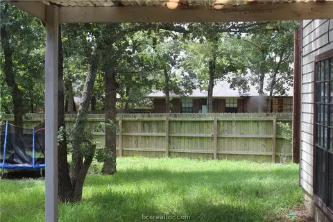 2914 Forest Bnd, Bryan, TX 77801 photo 17