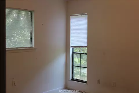 2914 Forest Bnd, Bryan, TX 77801 photo 13