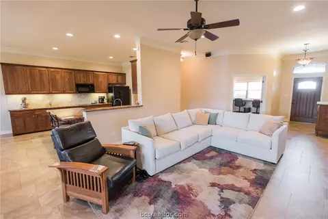 2913 Ascot Ct, Bryan, TX 77808 photo 7