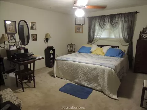 2809 Hillside Dr, Bryan, TX 77802 photo 6