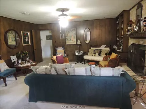 2809 Hillside Dr, Bryan, TX 77802 photo 3