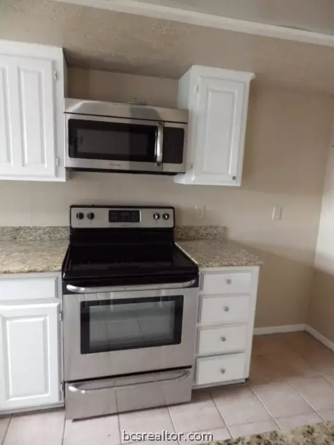 2319 Windsor Dr, Bryan, TX 77802 photo 7
