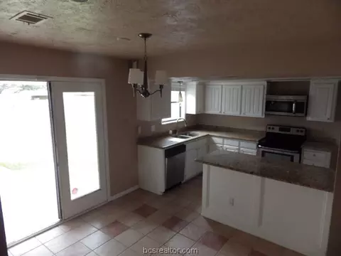 2319 Windsor Dr, Bryan, TX 77802 photo 17
