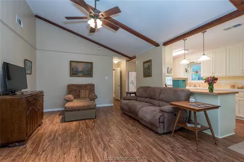 6088 Hare Ln, Bryan, TX 77808 photo 11