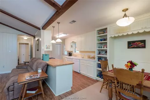 6088 Hare Ln, Bryan, TX 77808 photo 10