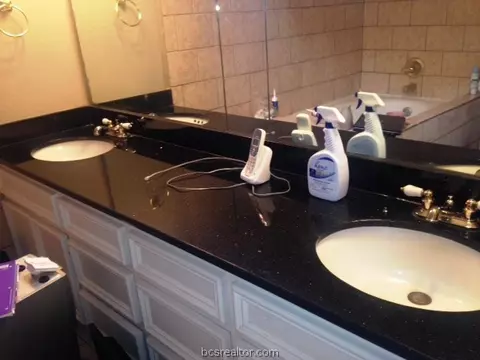5880 Benchley Dr, Bryan, TX 77807 photo 14