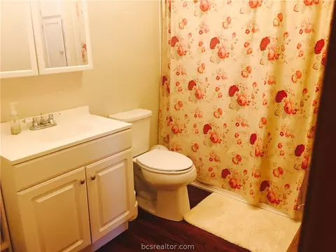 1206 E 31st St, Bryan, TX 77802 photo 9