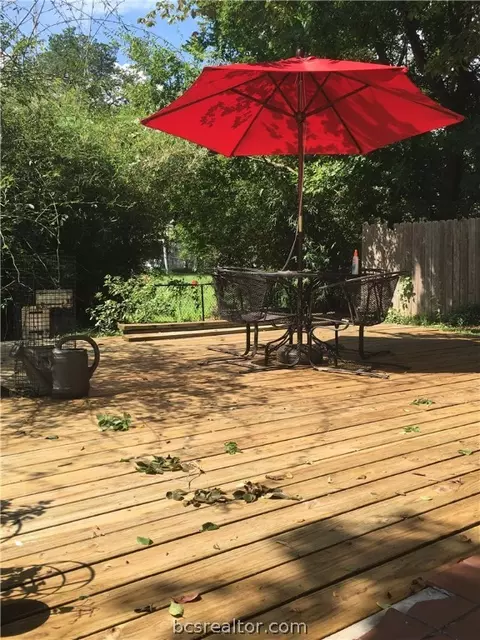 1206 E 31st St, Bryan, TX 77802 photo 6