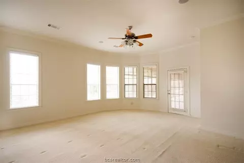 5002 Fairfield Ct, Bryan, TX 77802 photo 12