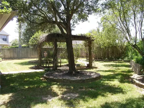 5002 Fairfield Ct, Bryan, TX 77802 photo 24