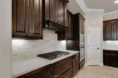 3528 Foxcroft Path, Bryan, TX 77808 photo 10
