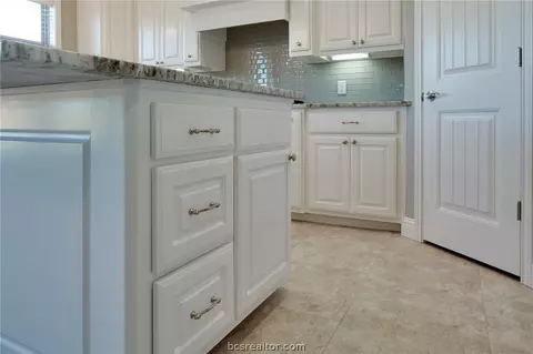 3529 Foxcroft Path, Bryan, TX 77808 photo 15