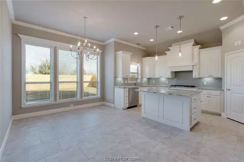 3529 Foxcroft Path, Bryan, TX 77808 photo 7