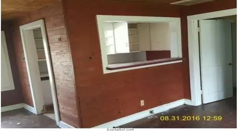 900 E 32nd St, Bryan, TX 77803 photo 9