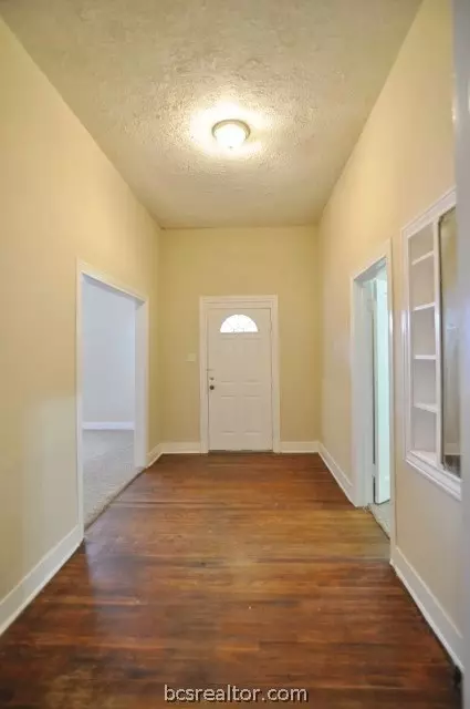 905 E 23rd St, Bryan, TX 77803 photo 3
