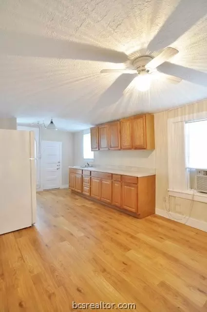 905 E 23rd St, Bryan, TX 77803 photo 18