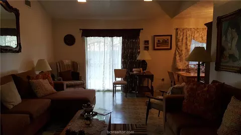 2902 Willhelm Dr, Bryan, TX 77803 photo 9