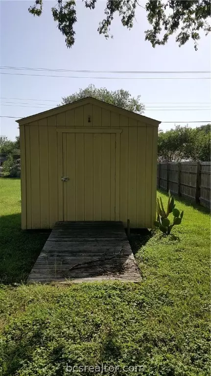 2902 Willhelm Dr, Bryan, TX 77803 photo 6