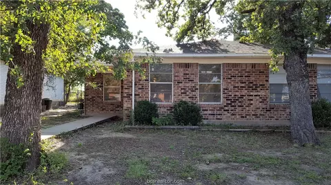 3900 Olive St, Bryan, TX 77801 photo 2