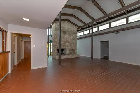 2203 Sharon Dr, Bryan, TX 77802 photo 8