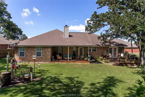 2308 Bastrop Cir, Bryan, TX 77808 photo 18