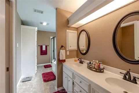 2308 Bastrop Cir, Bryan, TX 77808 photo 9