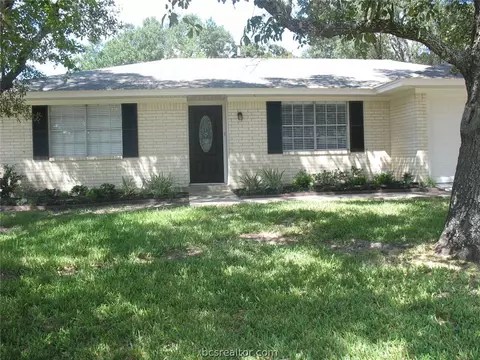 1103 Lamar Dr, Bryan, TX 77802 photo 3