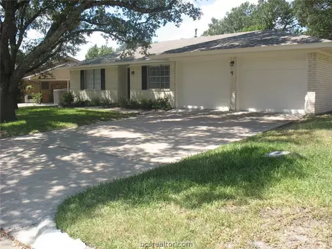 1103 Lamar Dr, Bryan, TX 77802 photo 2